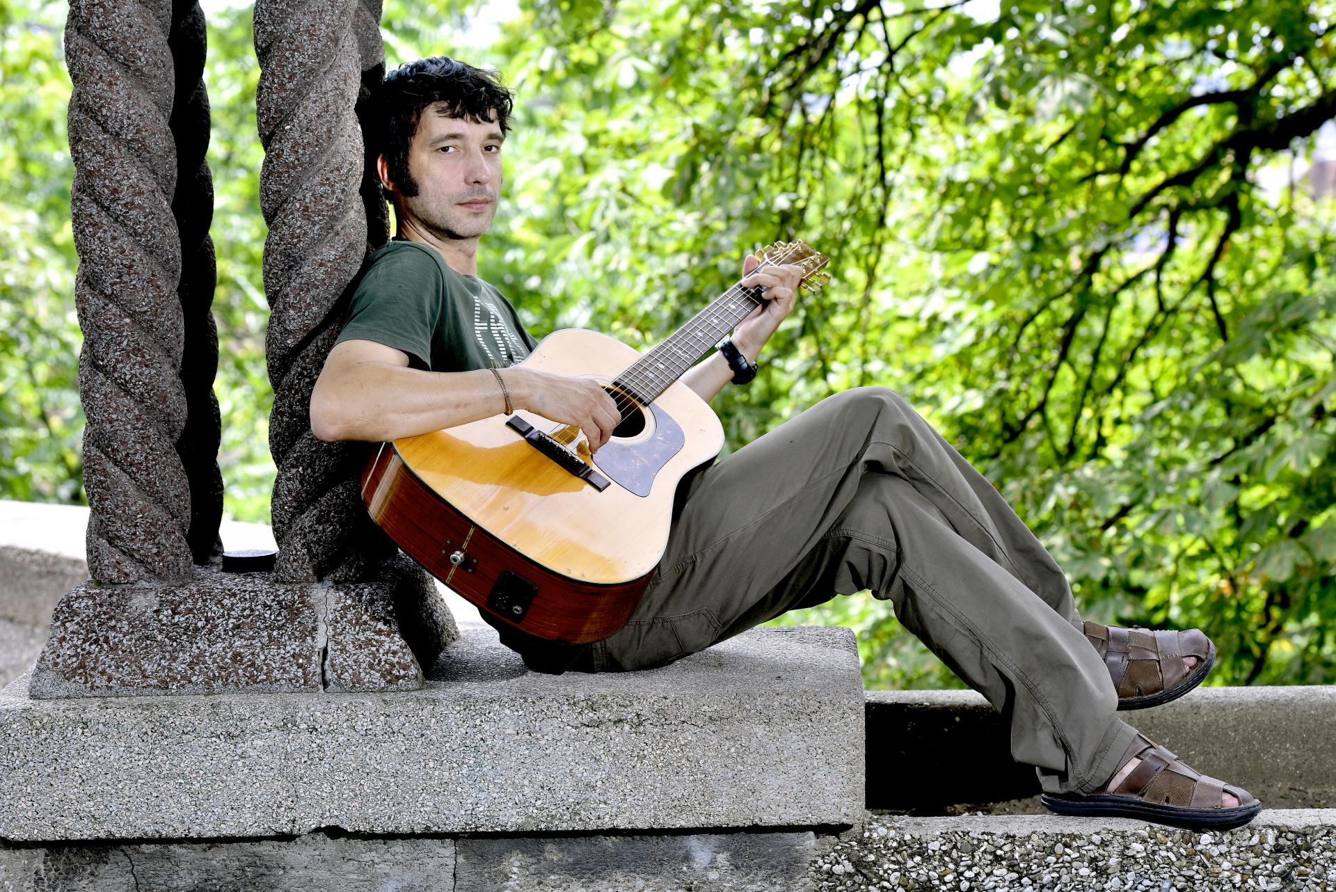 Read more about the article Krešimir Mišak: Acoustic night